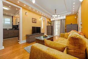 Chateau Dabo Luxury Pool Apartment
