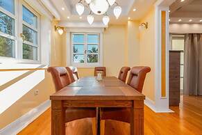 Chateau Dabo Luxury Pool Apartment