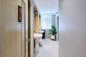 Baan Gu Hotel