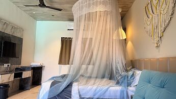 Boutique Stays Brissa by Greenleaf Aqua