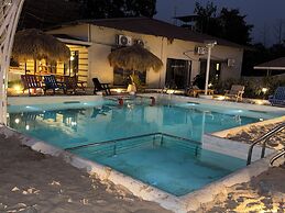 Boutique Stays Brissa by Greenleaf Aqua
