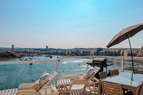 Incredible Sliema Harbour Penthouse With Jacuzzi