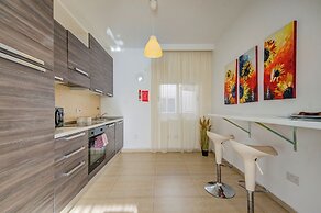 Incredible Sliema Harbour Penthouse With Jacuzzi
