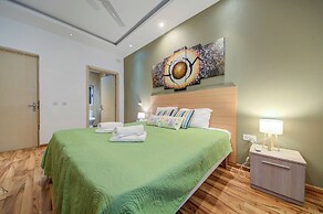 Incredible Sliema Harbour Penthouse With Jacuzzi