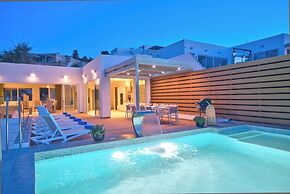 Extraordinary Villa With Private Pool & Steamsauna