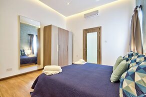 Extraordinary Villa With Private Pool & Steamsauna