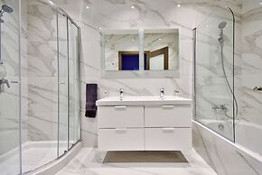 Extraordinary Villa With Private Pool & Steamsauna