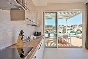 Extraordinary Villa With Private Pool & Steamsauna