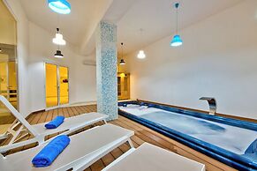 Extraordinary Villa With Private Pool & Steamsauna