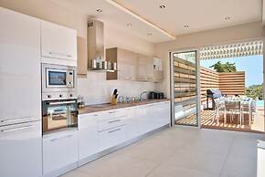 Extraordinary Villa With Private Pool & Steamsauna