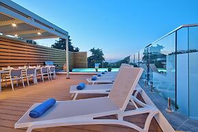 Extraordinary Villa With Private Pool & Steamsauna