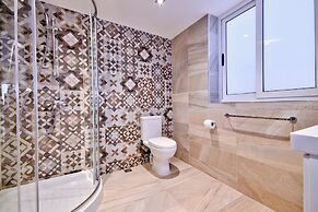 Extraordinary Villa With Private Pool & Steamsauna