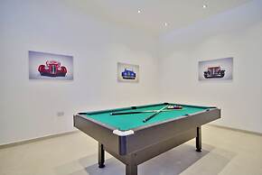 Extraordinary Villa With Private Pool & Steamsauna
