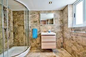 Extraordinary Villa With Private Pool & Steamsauna