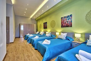 Luxurious Elegant Villa With Impressive Sauna&pool