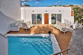Luxurious Elegant Villa With Impressive Sauna&pool