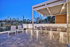 Luxurious Elegant Villa With Impressive Sauna&pool