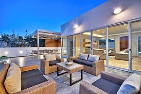 Luxurious Elegant Villa With Impressive Sauna&pool