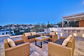 Luxurious Elegant Villa With Impressive Sauna&pool