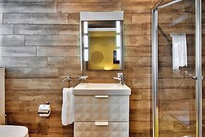 Luxurious Elegant Villa With Impressive Sauna&pool