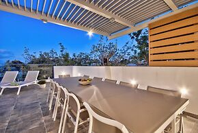 Luxurious Elegant Villa With Impressive Sauna&pool