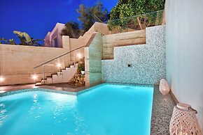 Luxurious Elegant Villa With Impressive Sauna&pool
