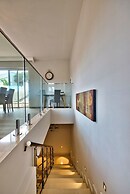 Luxurious Elegant Villa With Impressive Sauna&pool