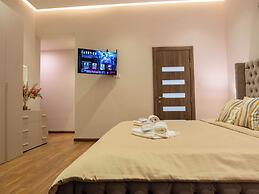 Prestigious Grand Villa With Luxurious Amenities