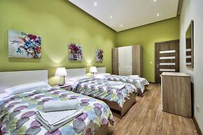 Prestigious Grand Villa With Luxurious Amenities