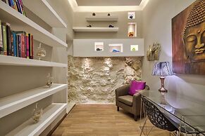 Prestigious Grand Villa With Luxurious Amenities