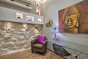 Prestigious Grand Villa With Luxurious Amenities