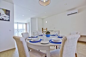 Idyllic Penthouse Apartment With Sea View Balcony
