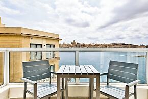 Idyllic Penthouse Apartment With Sea View Balcony