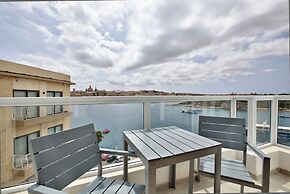 Idyllic Penthouse Apartment With Sea View Balcony