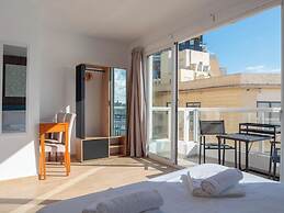 Idyllic Penthouse Apartment With Sea View Balcony