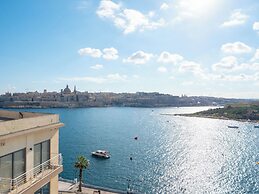 Idyllic Penthouse Apartment With Sea View Balcony