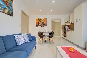 Exclusive Holiday Flat Steps to the Sliema Shops