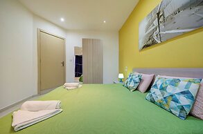 Off the Ferries, Sliema, 2-bedroom Apartment
