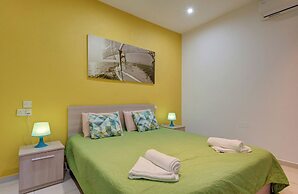 Off the Ferries, Sliema, 2-bedroom Apartment