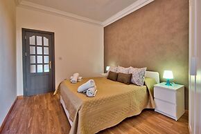 Stunning Home Overlooking Valletta City Skyline