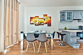 Stunning Home Overlooking Valletta City Skyline