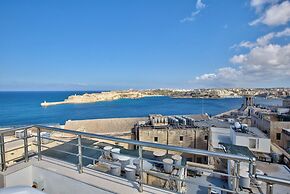 Amazing Valletta Penthouse With Incredible Views
