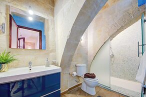 Enchanting Stone Villa With Pool and Jacuzzi