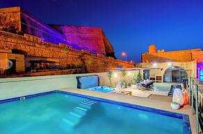 Enchanting Stone Villa With Pool and Jacuzzi