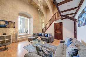 Enchanting Stone Villa With Pool and Jacuzzi