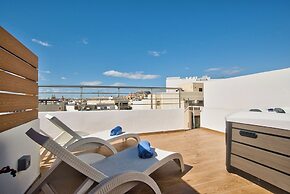 Amazing Duplex Penthouse With Jacuzzi and BBQ