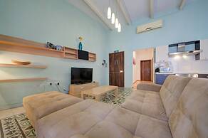 Spacious High Ceiling Sliema Apartment