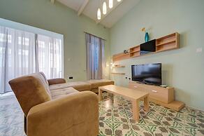 Spacious High Ceiling Sliema Apartment