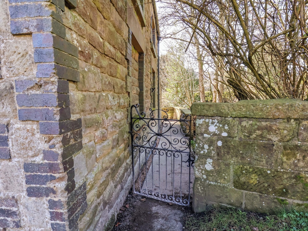 1 Rosedale Abbey