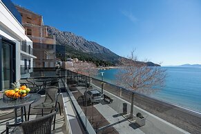 Wind Rose apartments-beachfront